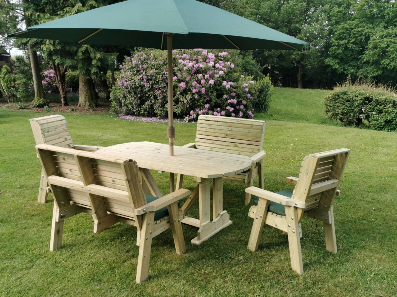 Churnet Valley Ergo 6 Seat Table Set - 2 X Chairs & 2 X Benches - Image 3